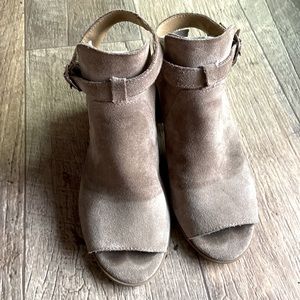 Lucky Brand Suede Tan Booties Size 6